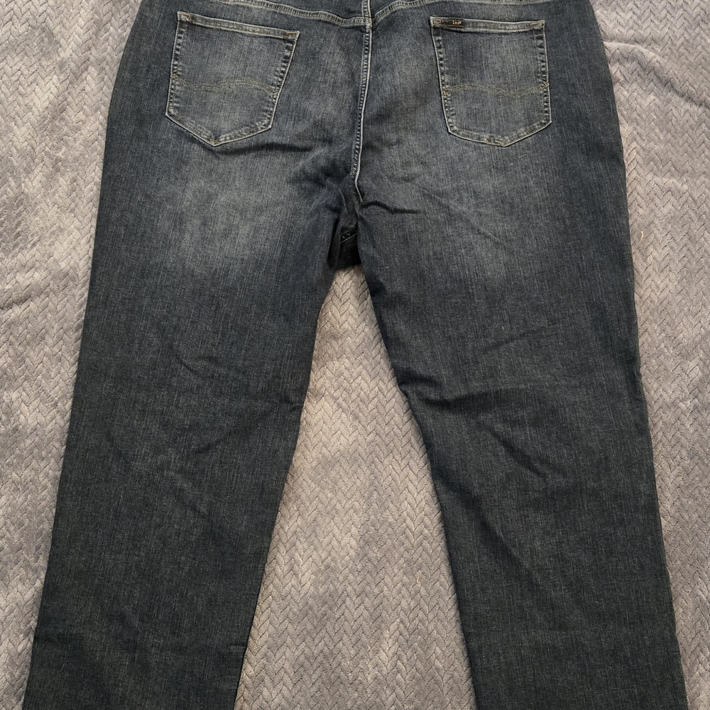 NWT Lee Men's Extreme Motion Slim Straight Jeans 54x30 Dark Wash - Picture 7 of 9